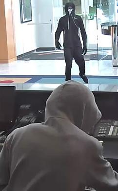 Weston, Florida Bank Robbery Suspects, Photo 6 of 6 (12/21/15)